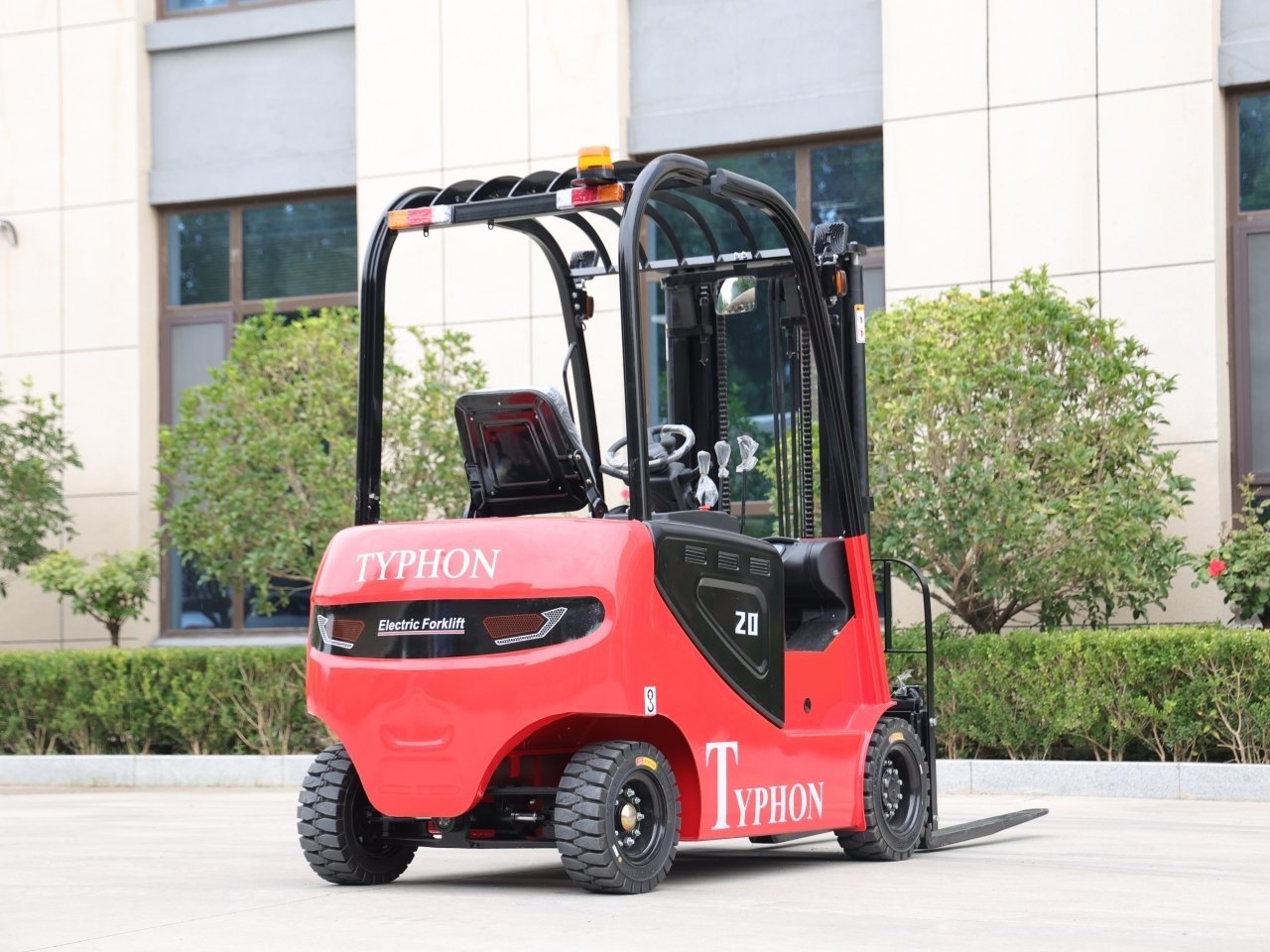TYPHON VIGOR 2 Ton Electric Forklift – image 6