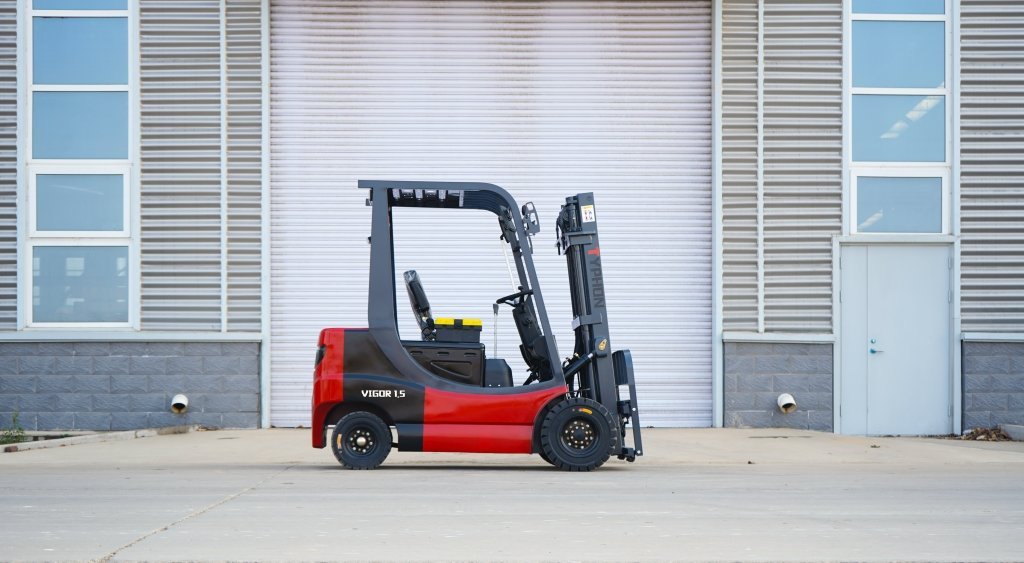 TYPHON VIGOR 1.5 Ton Electric Forklift – image 6