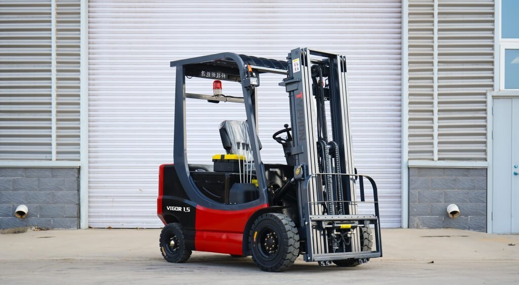 TYPHON VIGOR 1.5 Ton Electric Forklift