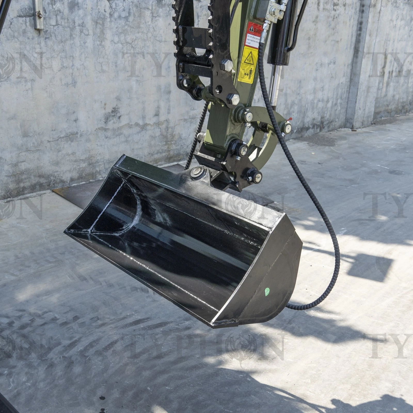 Mini Excavator 800mm Tilting Bucket – image 6