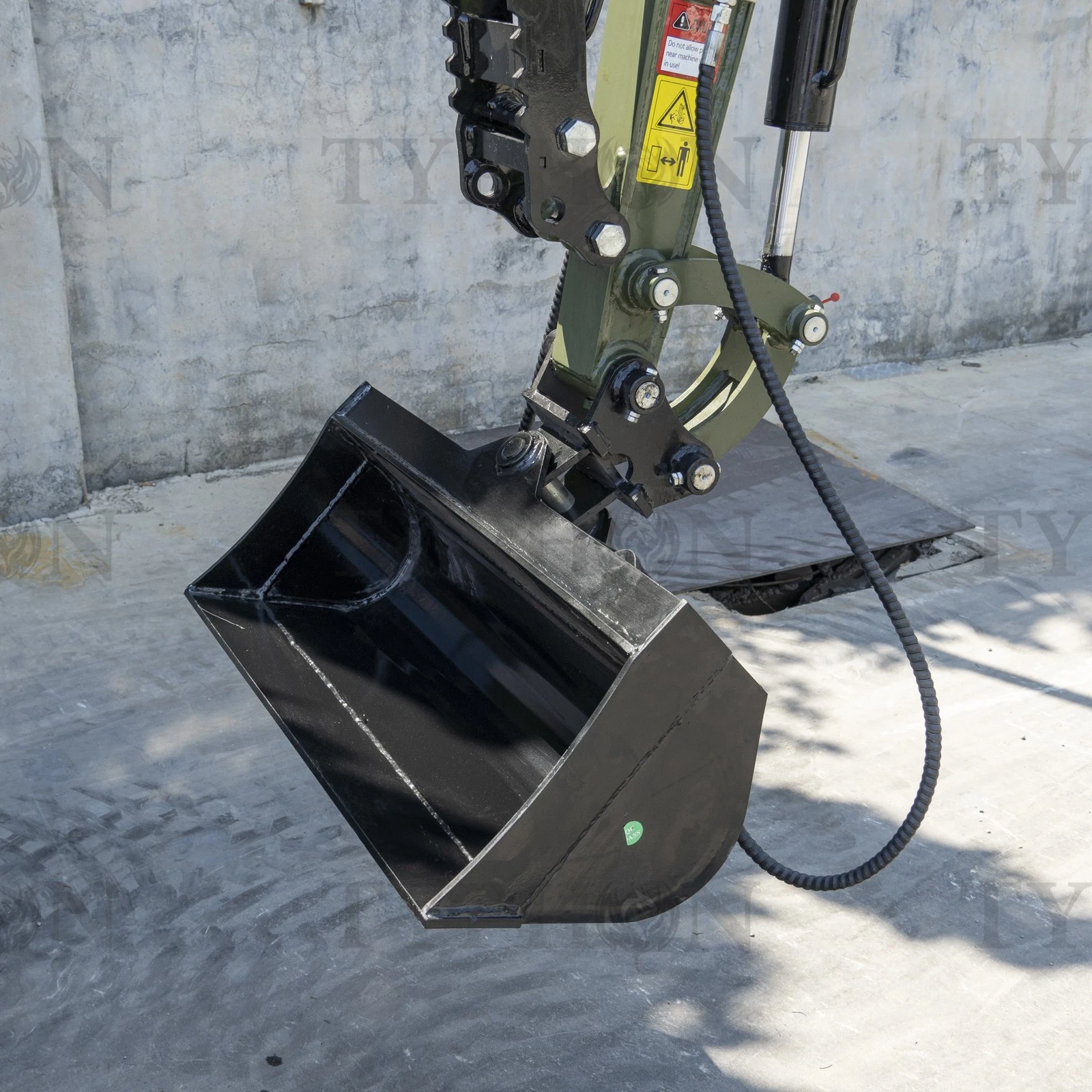 Mini Excavator 800mm Tilting Bucket – image 5