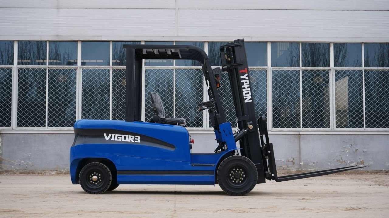 TYPHON VIGOR 3 Ton Blue Forklift – image 5