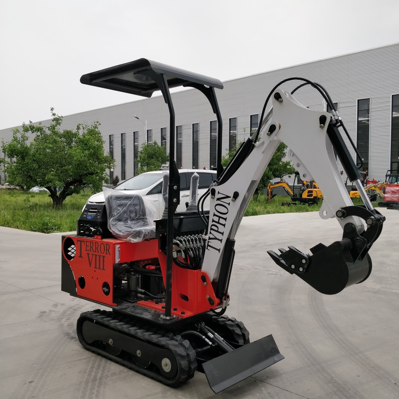 TYPHON TERROR VIII 800kg Excavator – image 4