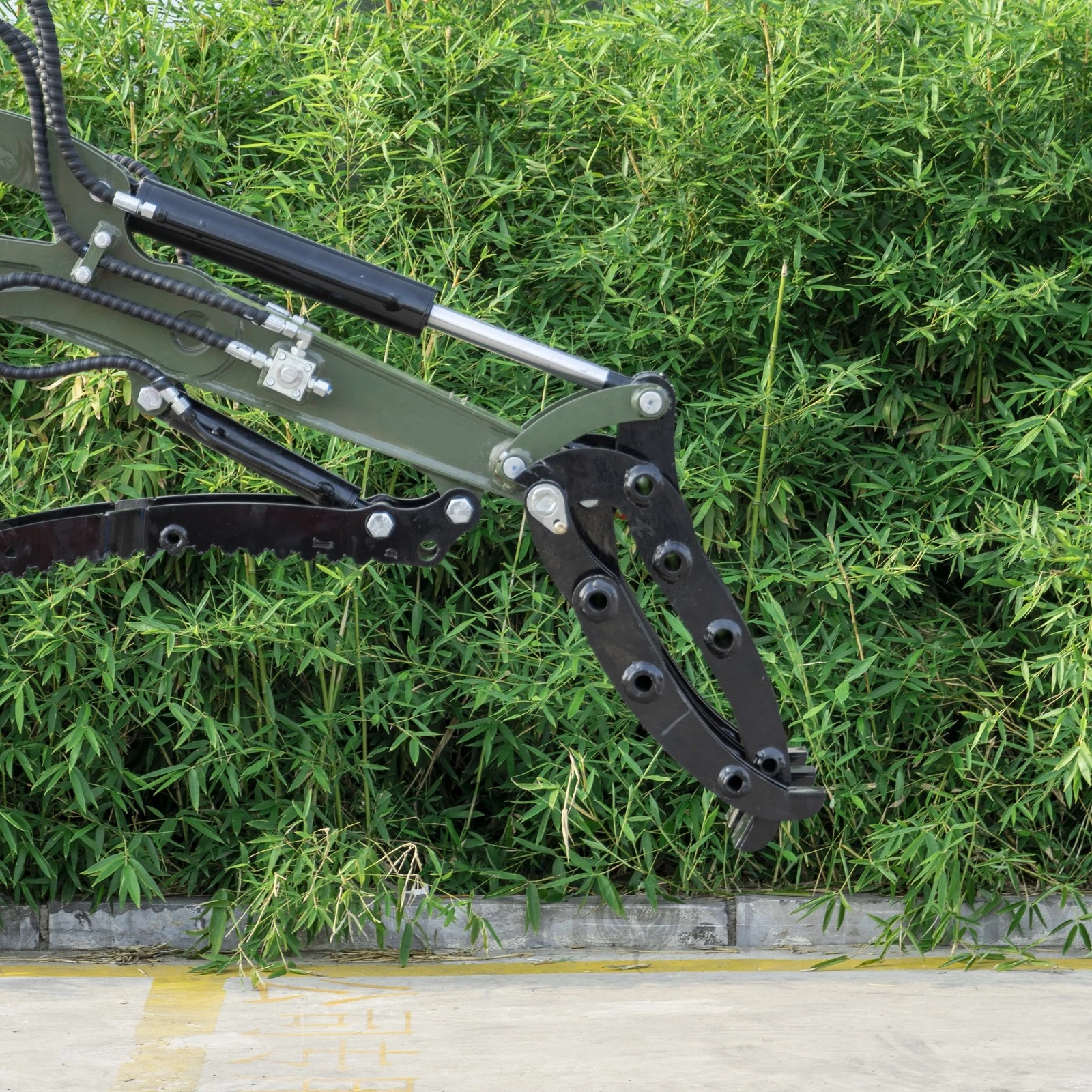 Mini Excavator Compact Grapple – image 3