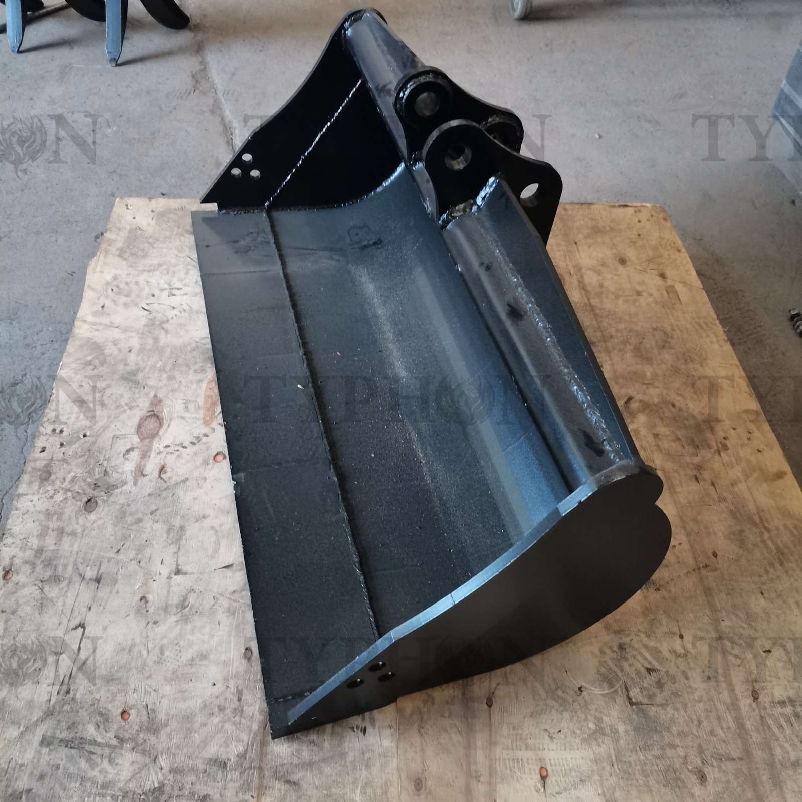 TERROR X2 PRO 1000mm Tilt Bucket – image 2