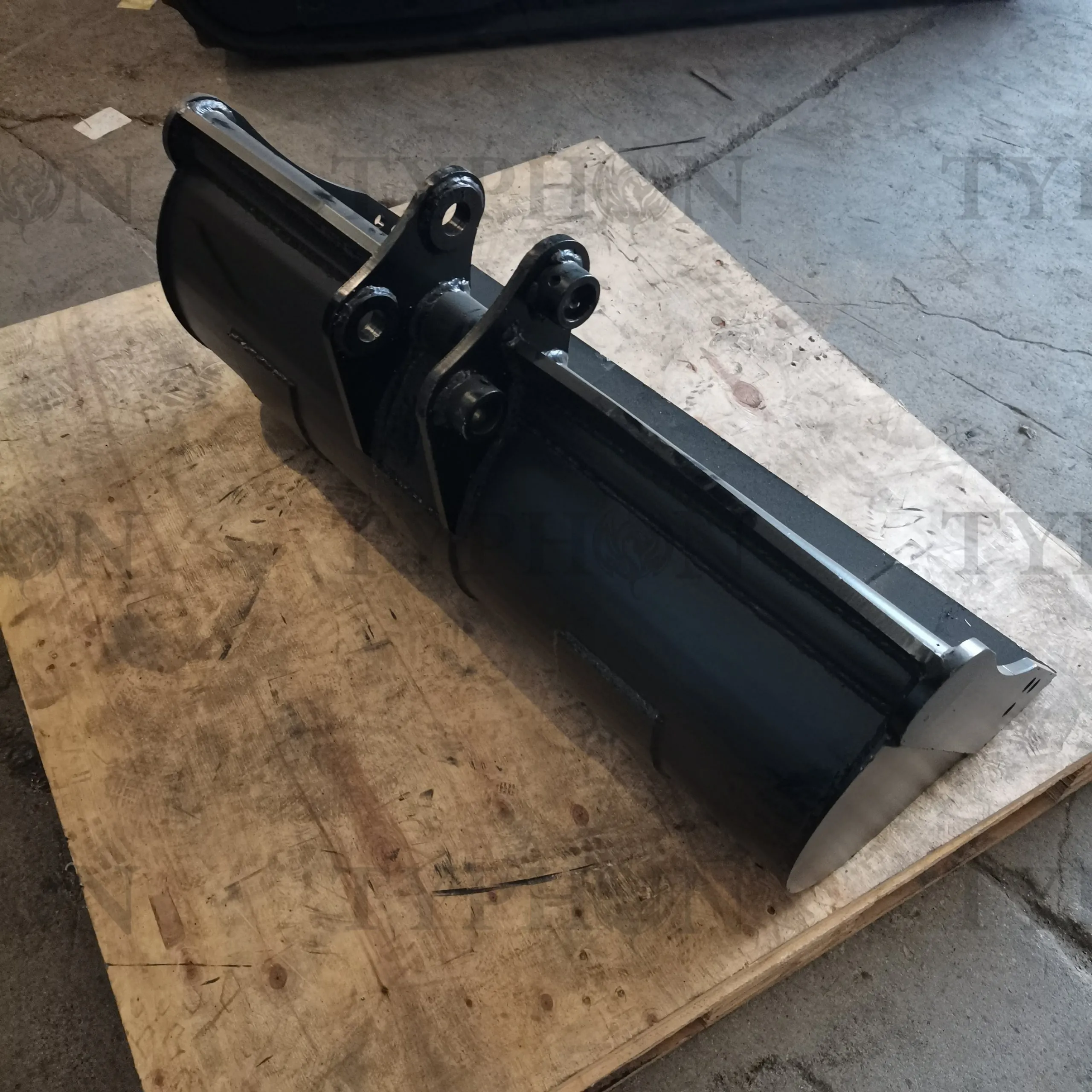TERROR X2 PRO 1000mm Tilt Bucket – image 3
