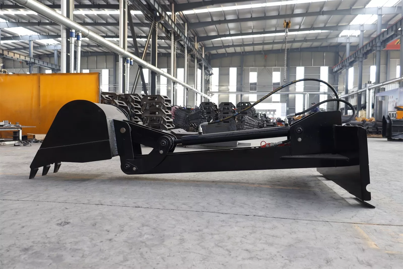 TYPHON STOMP Backhoe Attachment – image 7