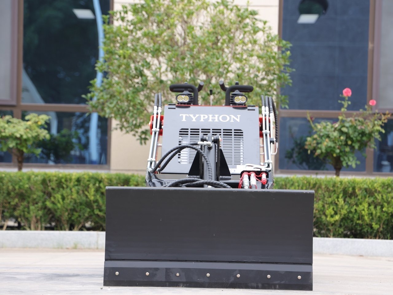 Skid Steer Bulldozer Attachment – image 4