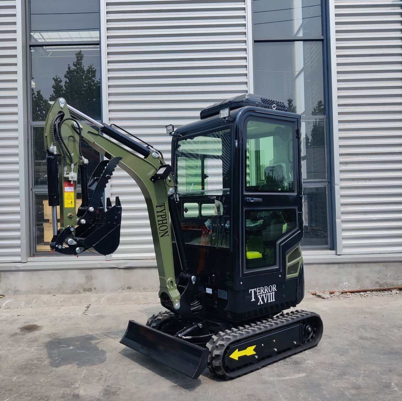 TYPHON TERROR XVIII Prestige Green – image 4