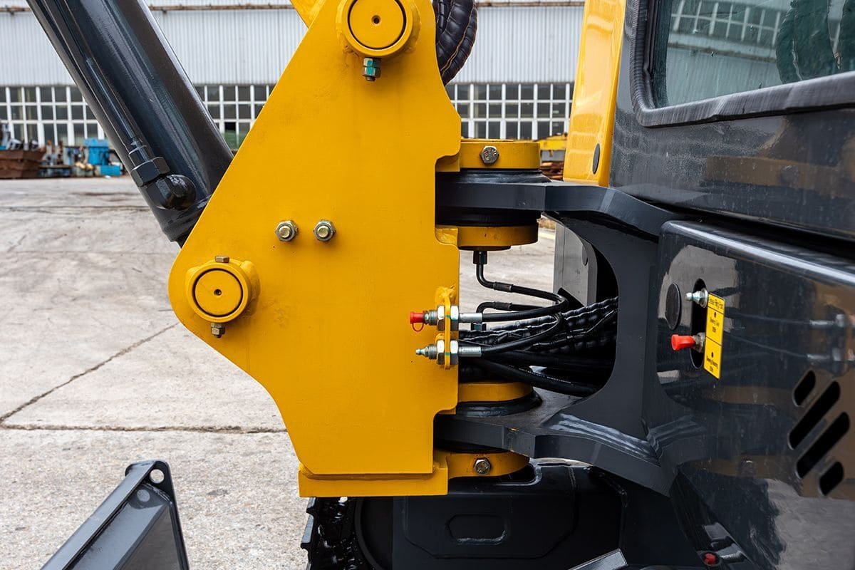 TYPHON NAGA 4 Ton Cabin Excavator – image 16