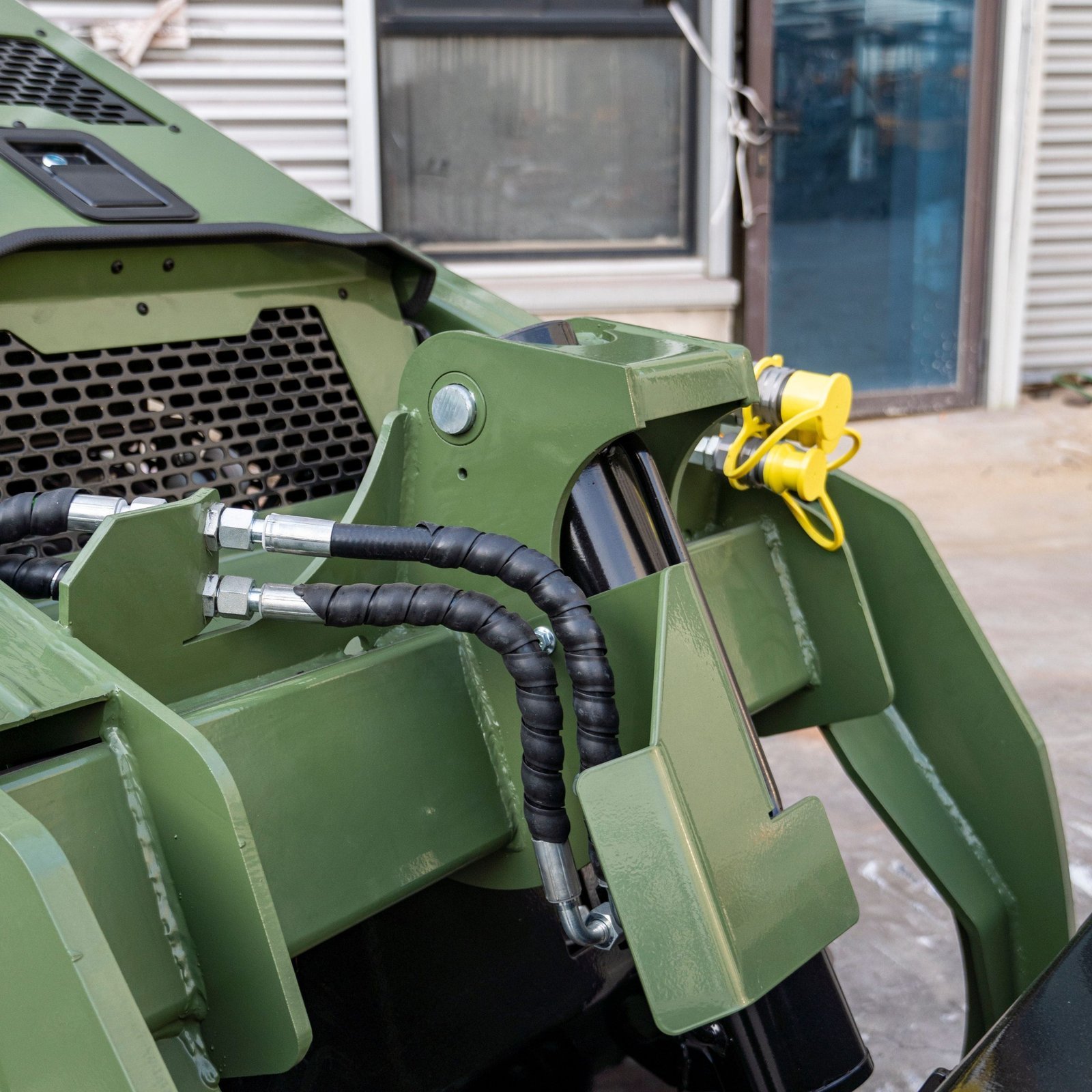 TYPHON STOMP V1000 Diesel Skid Steer – image 22