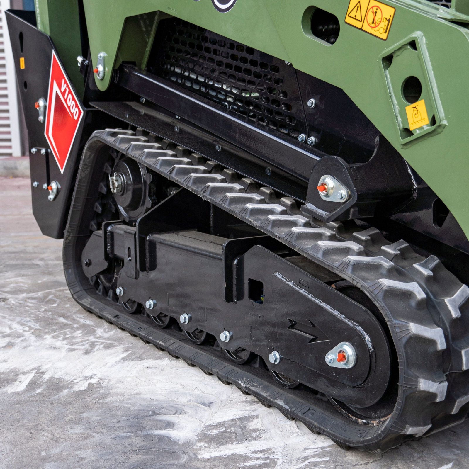 TYPHON STOMP V1000 Diesel Skid Steer – image 24