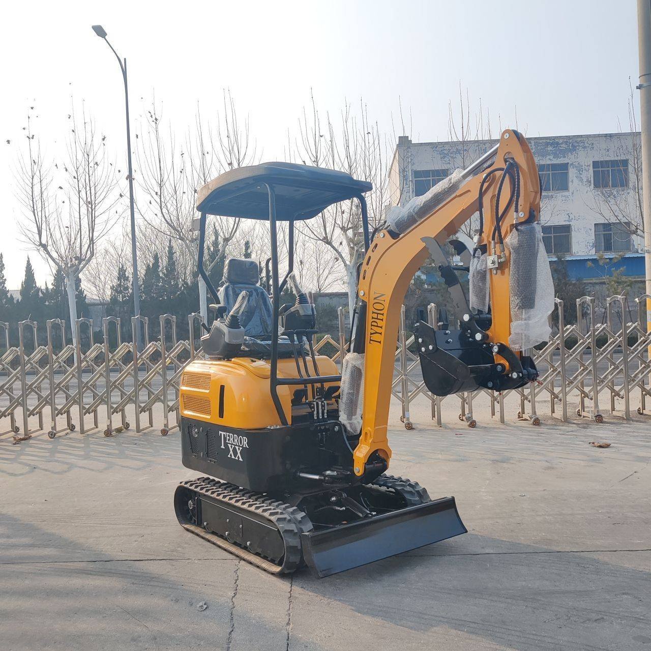 TYPHON TERROR XX 4000 lb Excavator – image 3