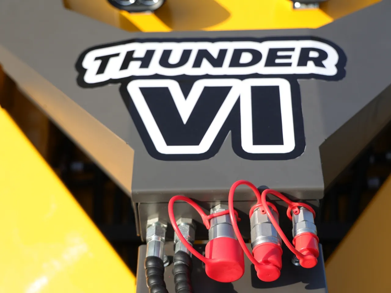 TYPHON Thunder VI Compact Wheel Loader – image 9