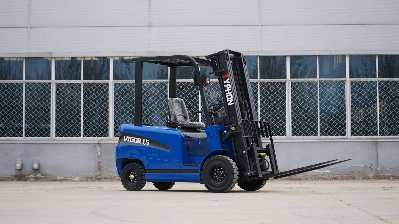 TYPHON VIGOR 1.5 Ton Blue Forklift – image 5