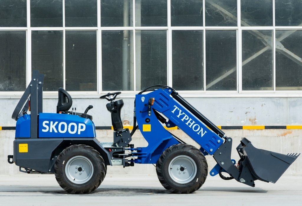 TYPHON Telescopic Wheel Loader 1 Ton – image 18