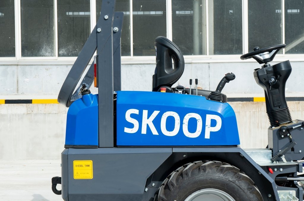 TYPHON Telescopic Wheel Loader 1 Ton – image 11