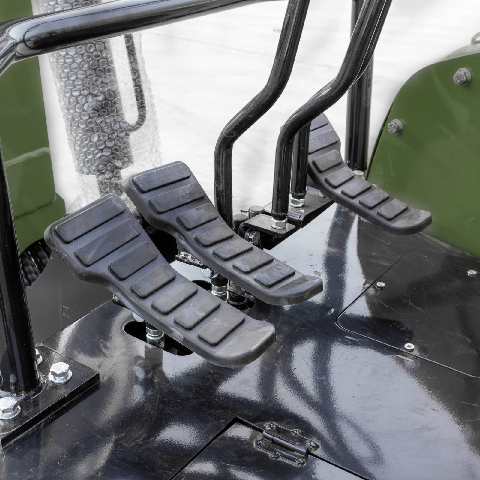 TYPHON TERROR XVIII 4000 lb Excavator – image 2