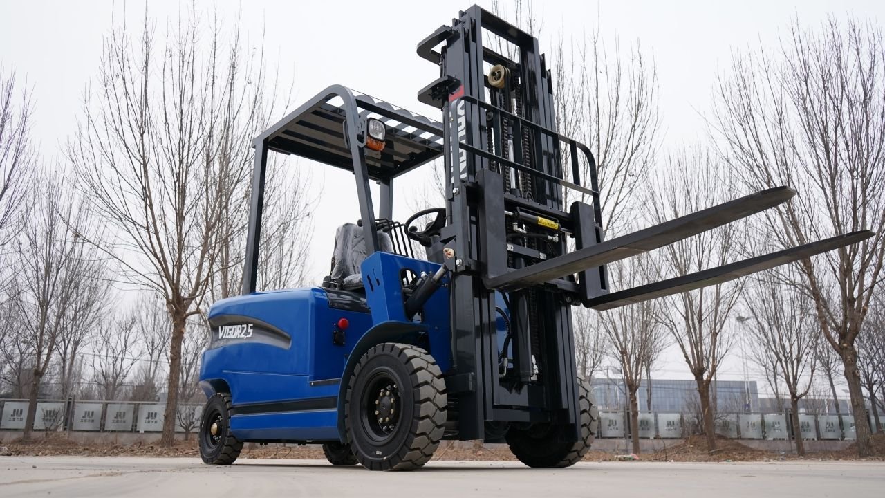 TYPHON VIGOR 2.5 Ton Blue Forklift – image 5