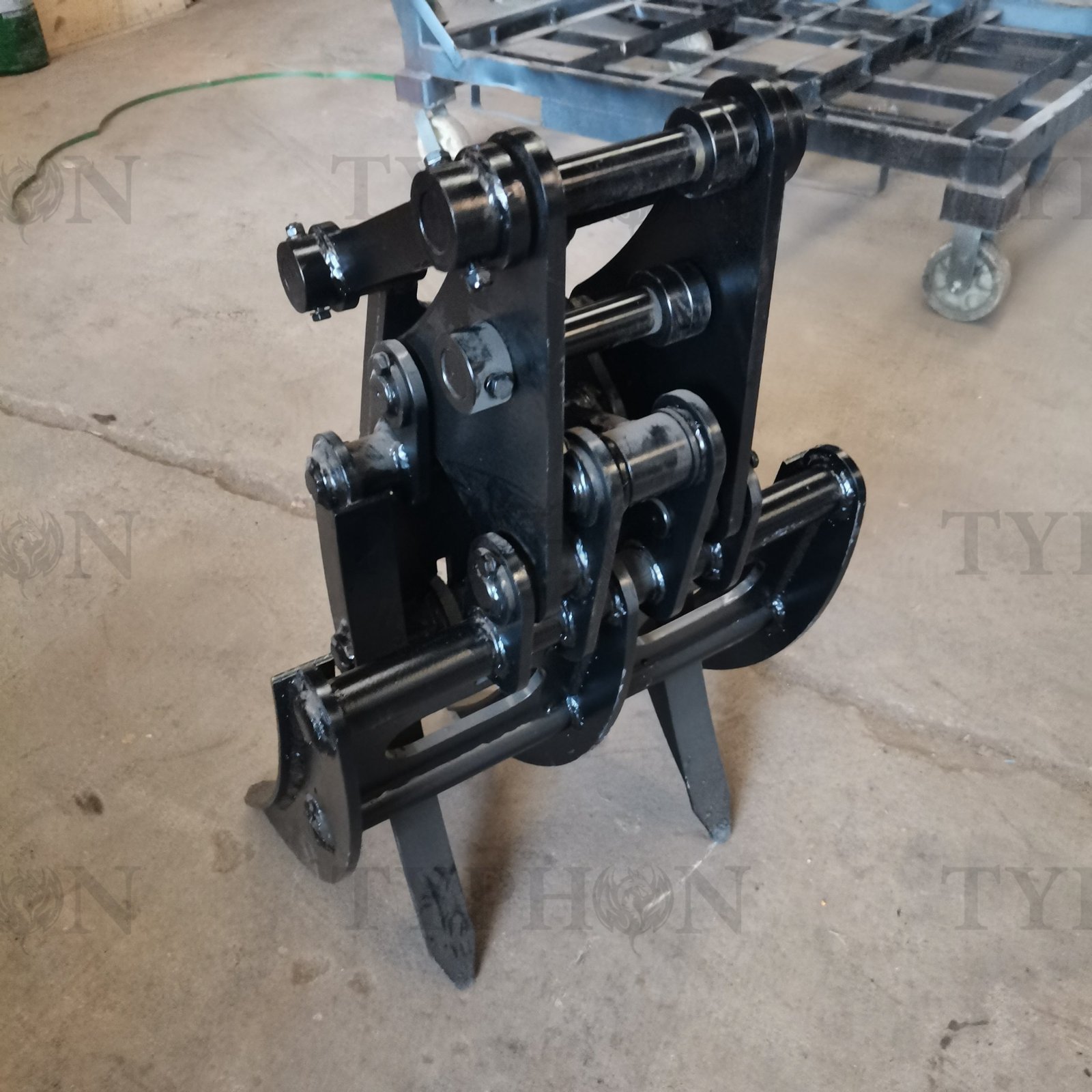 TERROR X2 PRO Excavator Grapple – image 7