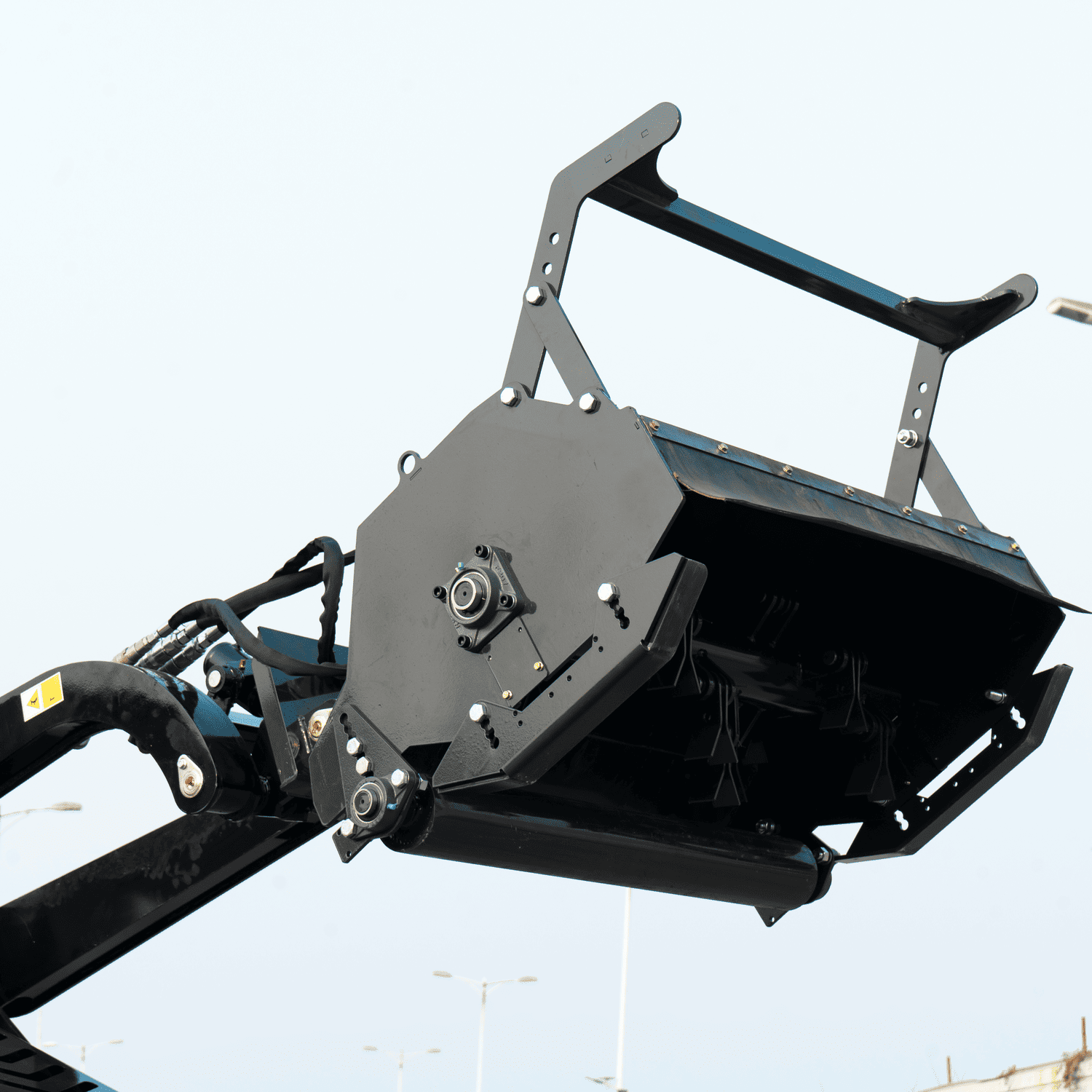 New TYPHON STOMP X1300 & STOMP 509 Mini Skid Steer Forestry Mulcher Attachment – image 5