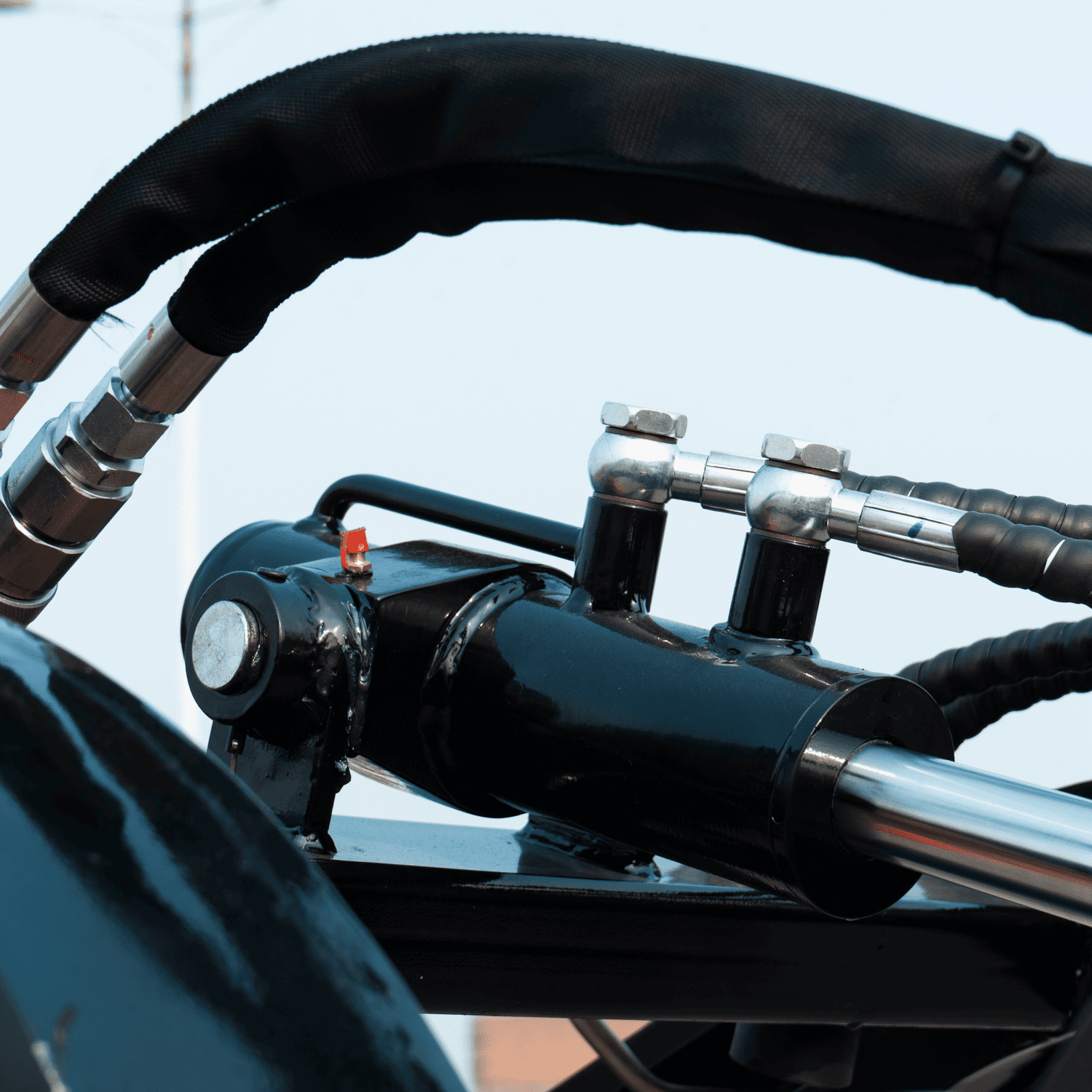 TYPHON STOMP X1300 & STOMP 509 Mini Skid Steer Auger Attachment 200mm Hydraulic – image 4